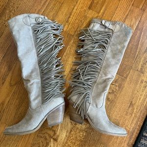 Size 8 1/2 Carlos Santana fringe cowboy boots